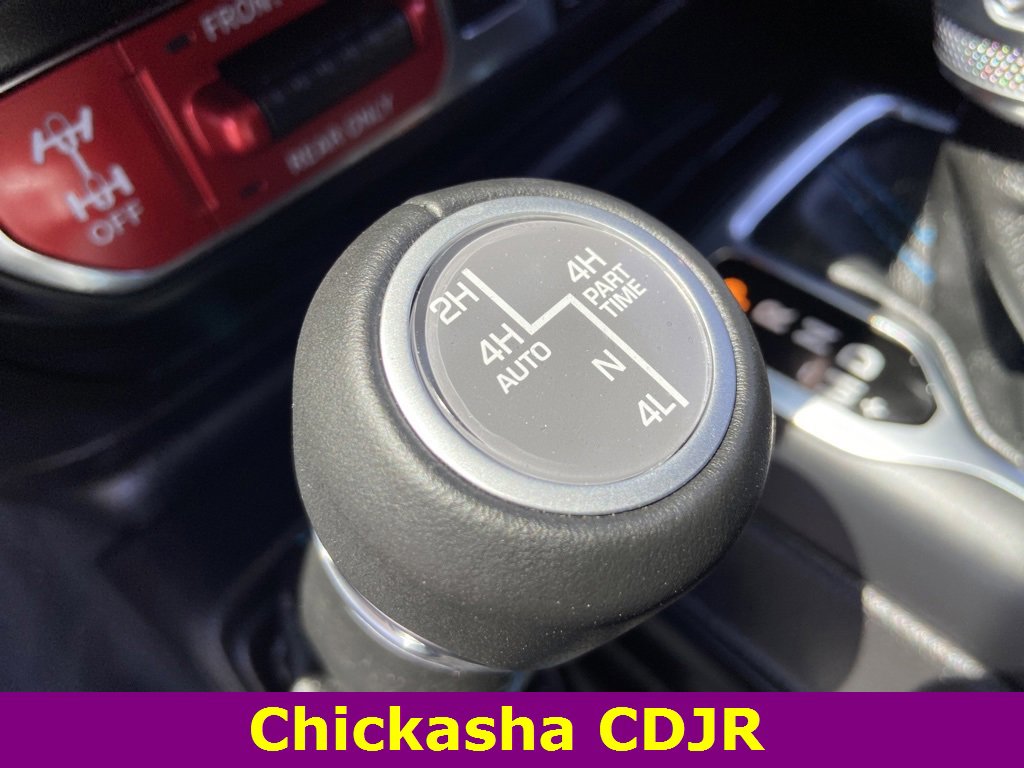 New 2022 Jeep Wrangler Unlimited Rubicon 4xe w/ Cold Weather Group image 15