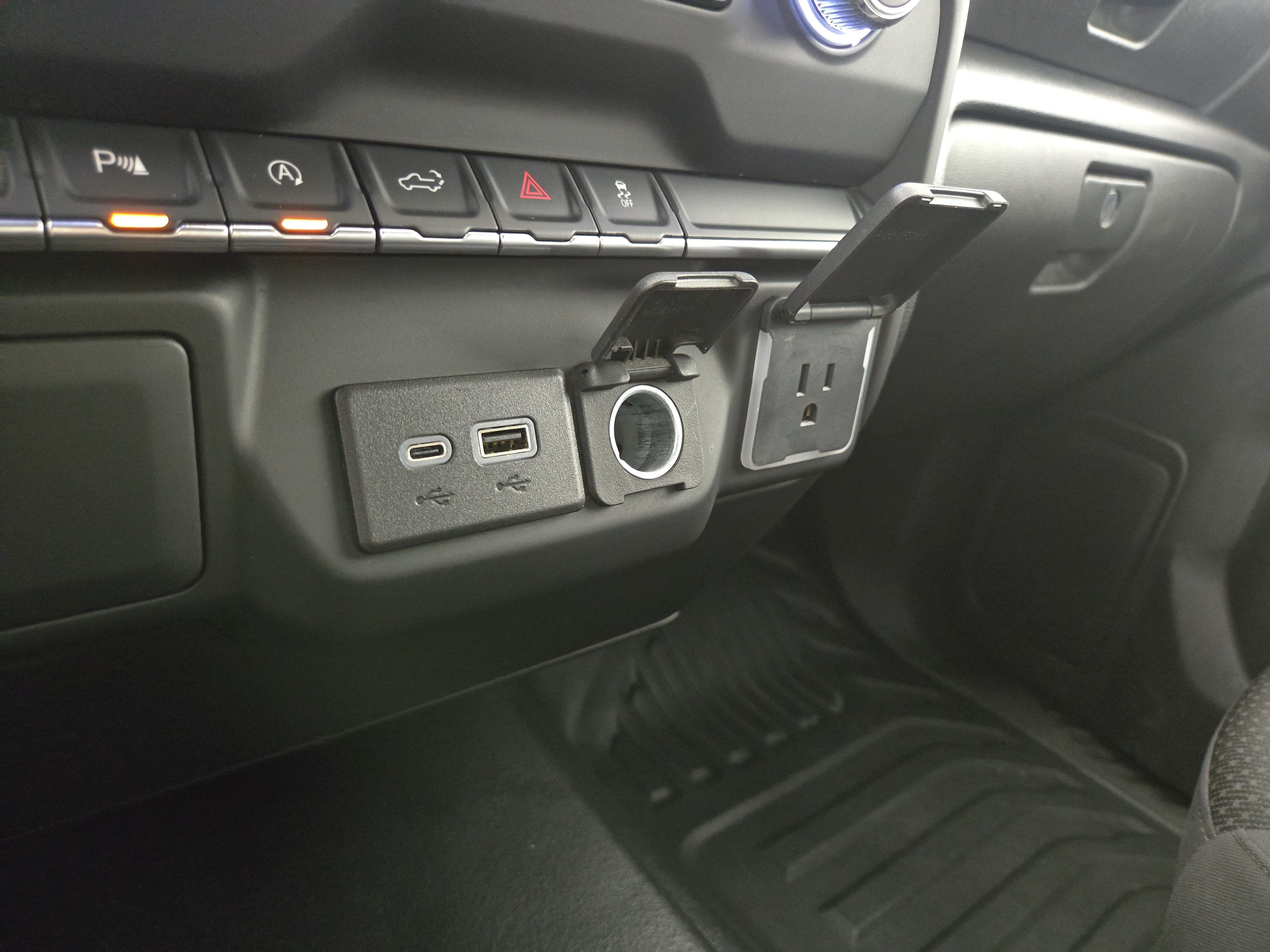 Certified 2024 GMC Sierra 1500 Pro w/ Pro Value Package AWD/4WD image 25