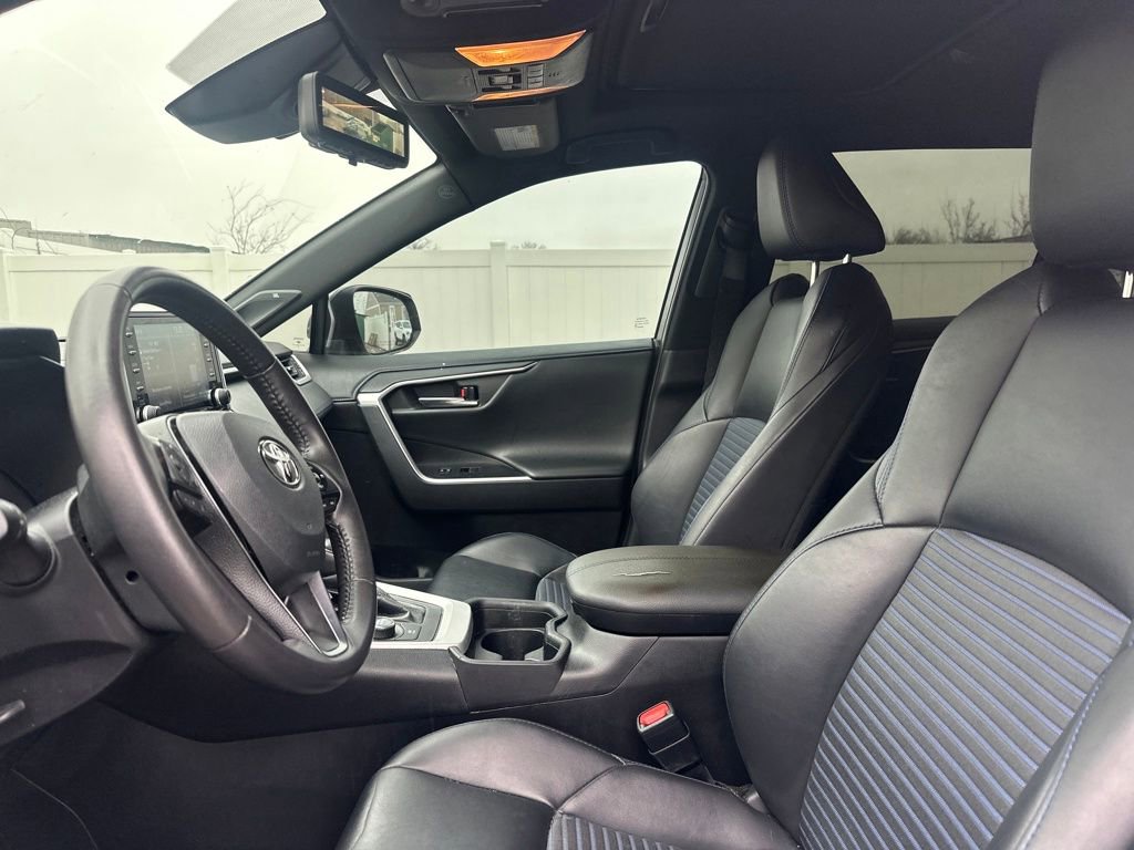 Used 2019 Toyota RAV4 XSE AWD/4WD image 11