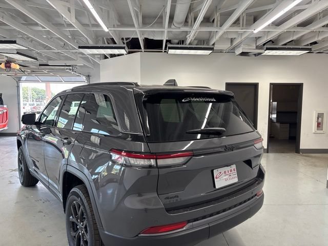 New 2026 Jeep Grand Cherokee Altitude AWD/4WD image 5