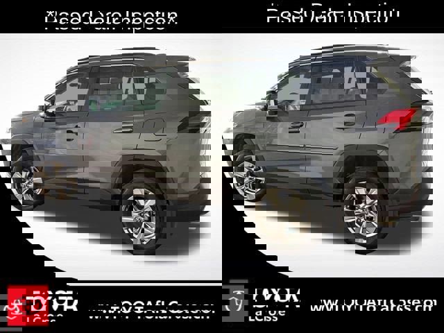 Certified 2022 Toyota RAV4 XLE w/ Convenience Package image 2