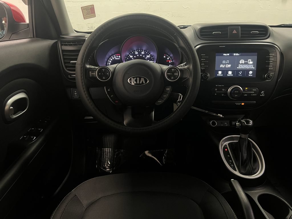 Used 2018 Kia Soul + FWD image 14