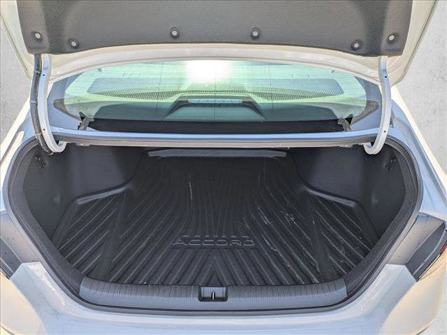 Used 2025 Honda Accord Sport image 6