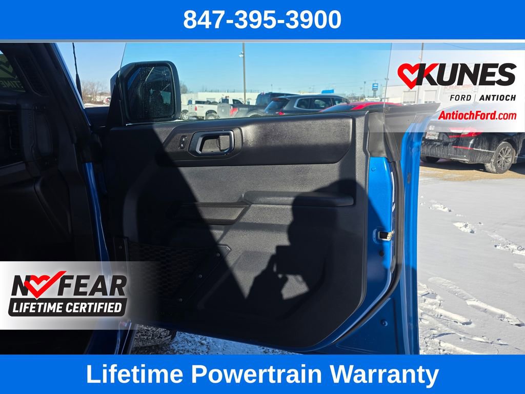 Used 2025 Ford Bronco Badlands image 31