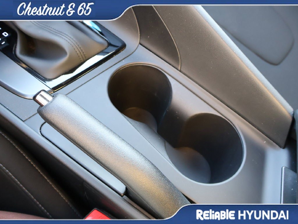 Certified 2025 Hyundai Elantra Sport FWD image 38