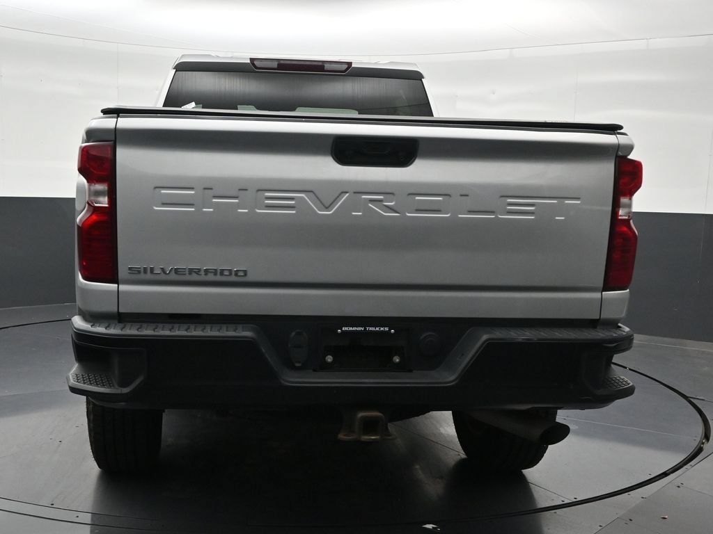 Used 2022 Chevrolet Silverado 2500 Custom w/ Custom Convenience Package AWD/4WD image 4