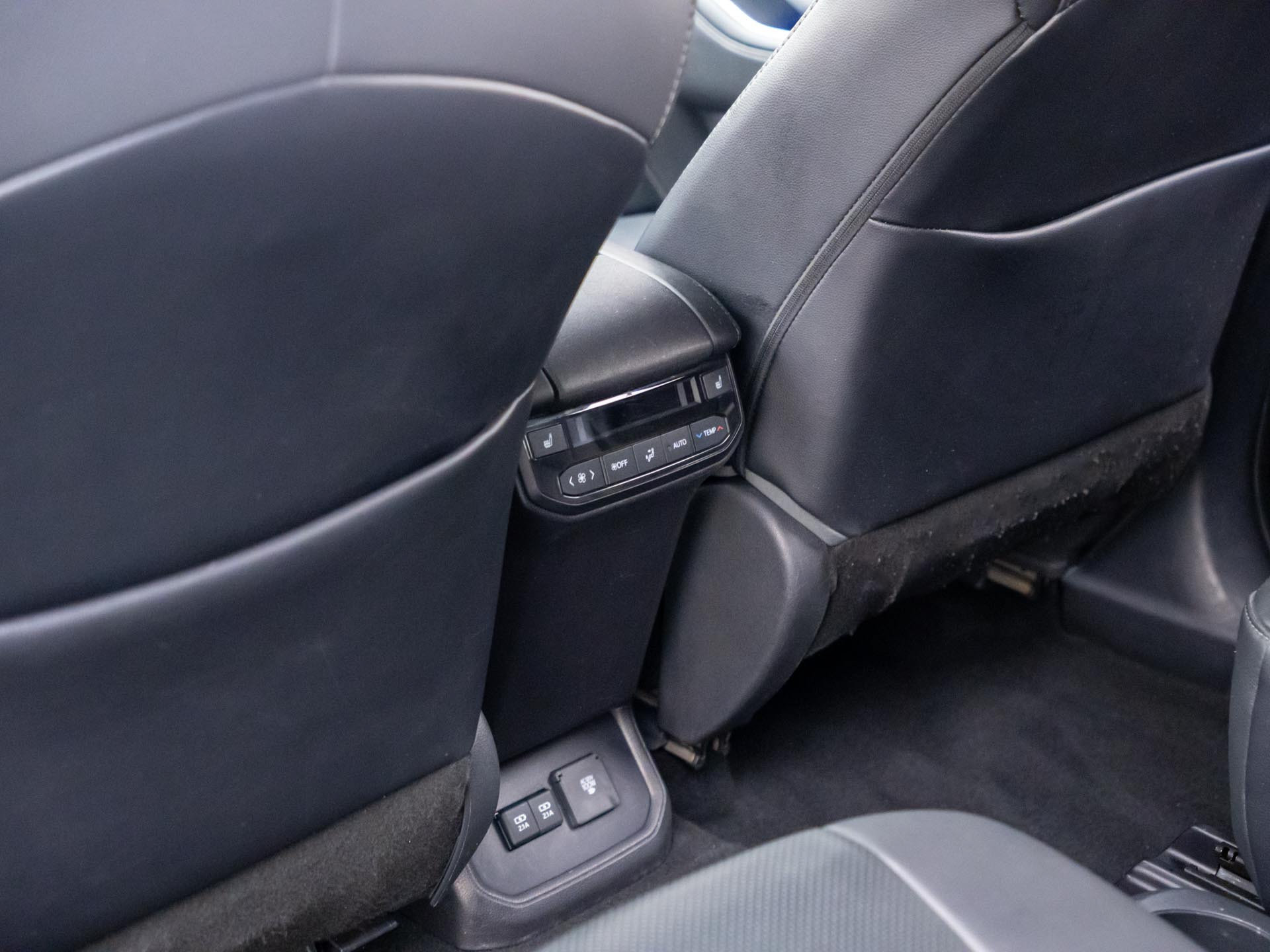 Used 2021 Toyota Highlander Platinum AWD/4WD image 19