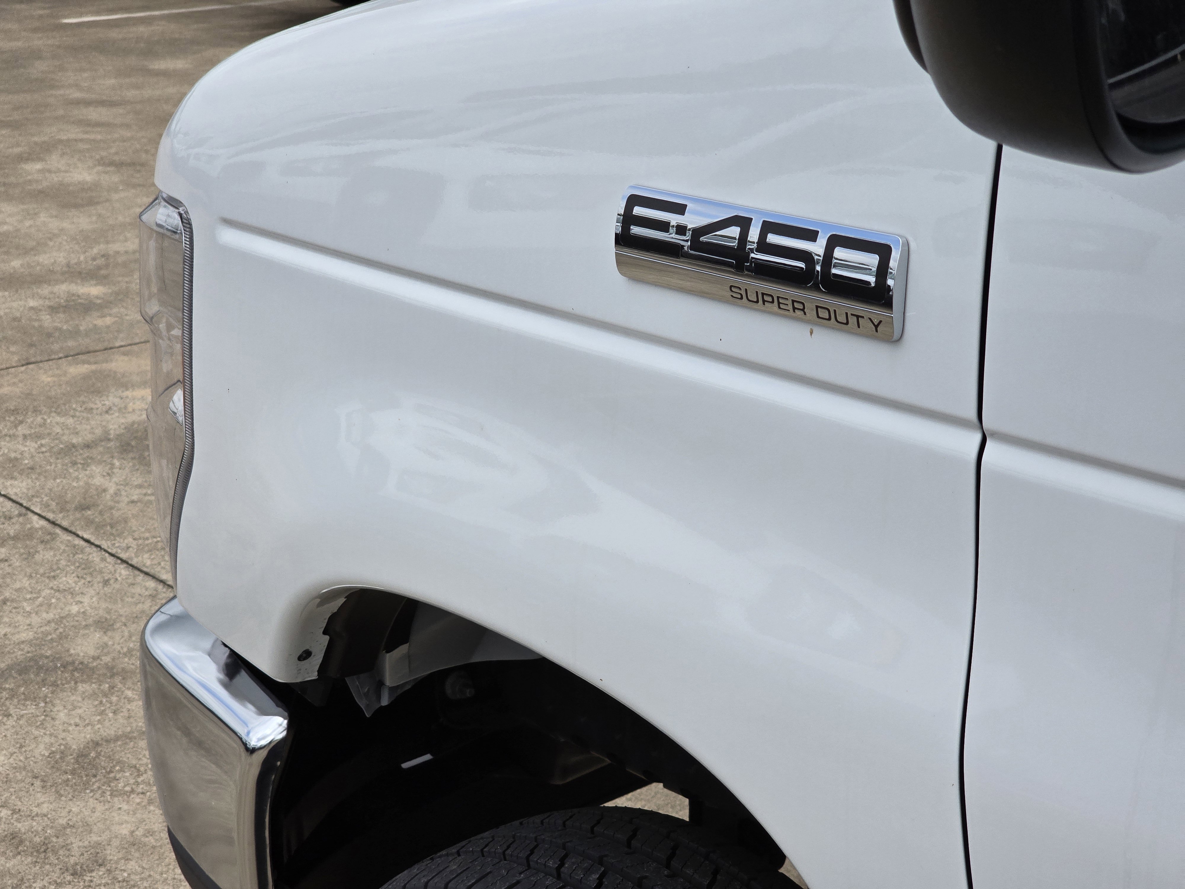 New 2026 Ford E-450 and Econoline 450 Super Duty w/ Power Equipment Group RWD image 12