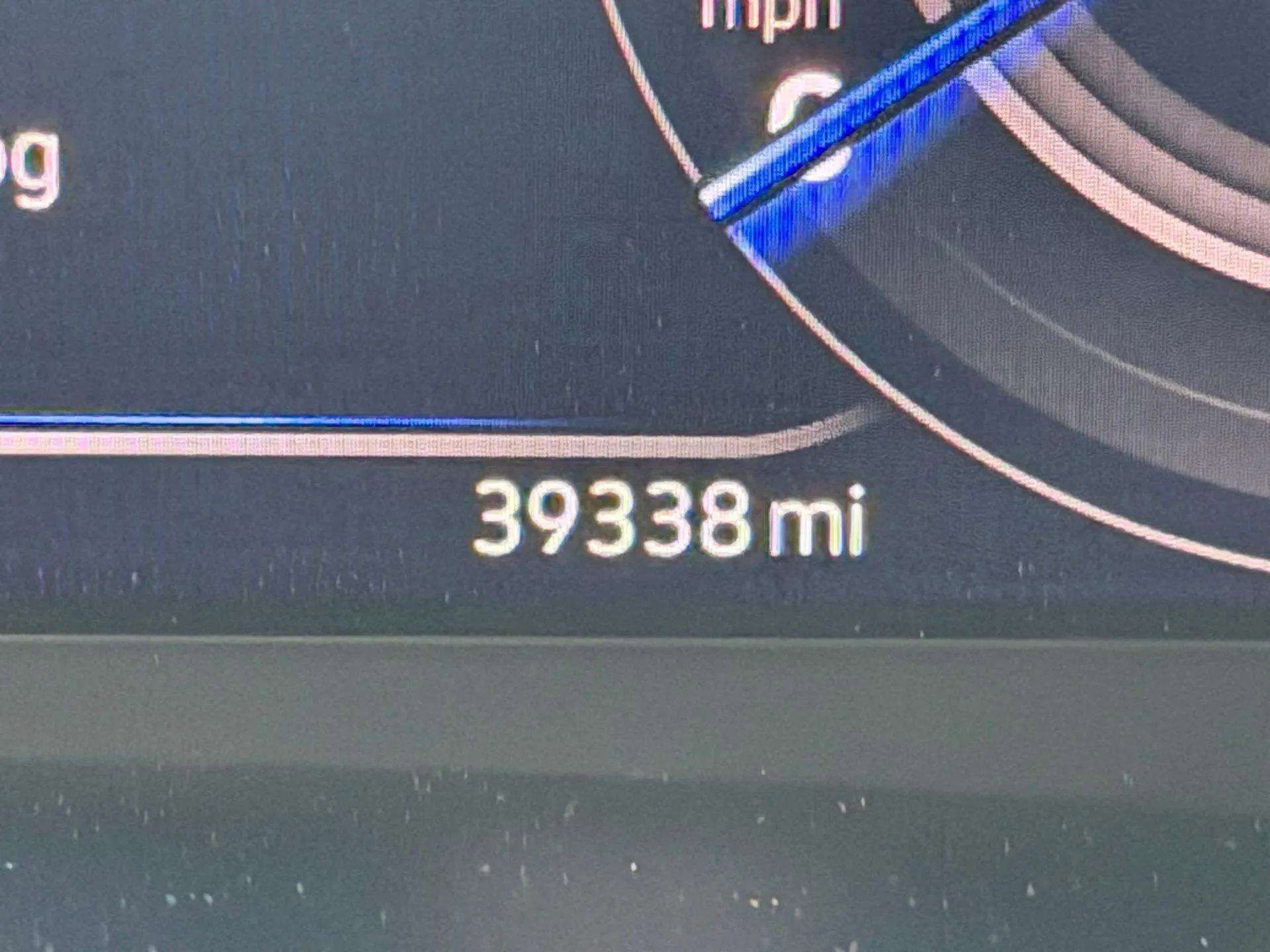 Used 2022 Volkswagen Atlas SE image 44