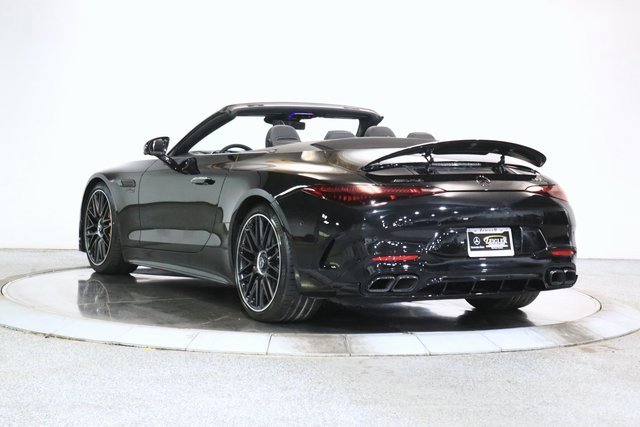 Used 2022 Mercedes-Benz SL 63 AMG 4MATIC image 3
