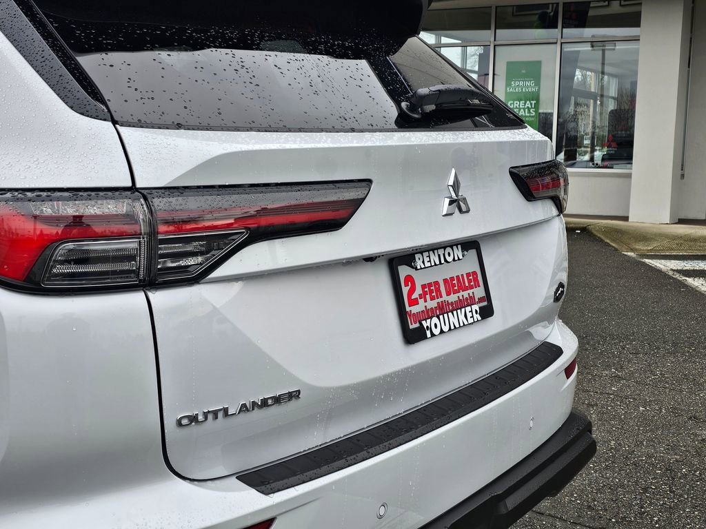 New 2026 Mitsubishi Outlander Trail Edition image 10