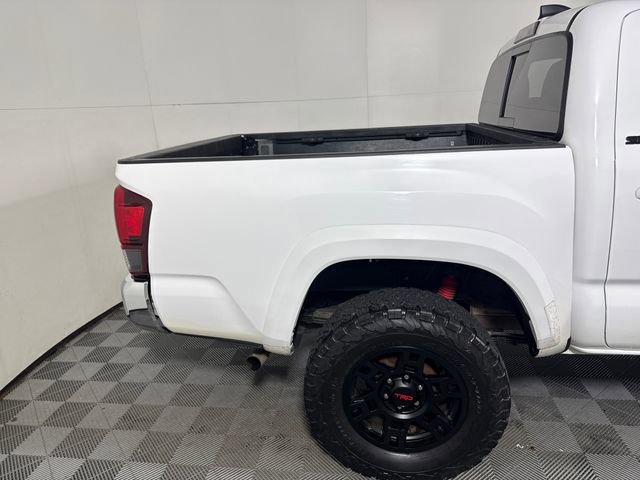 Used 2020 Toyota Tacoma SR5 AWD/4WD image 20