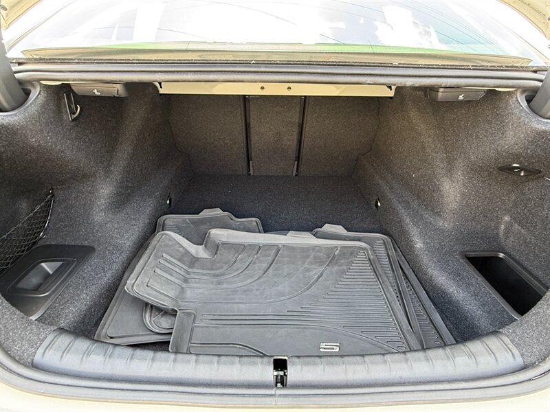 Used 2023 BMW M550i xDrive w/ Executive Package AWD/4WD image 28