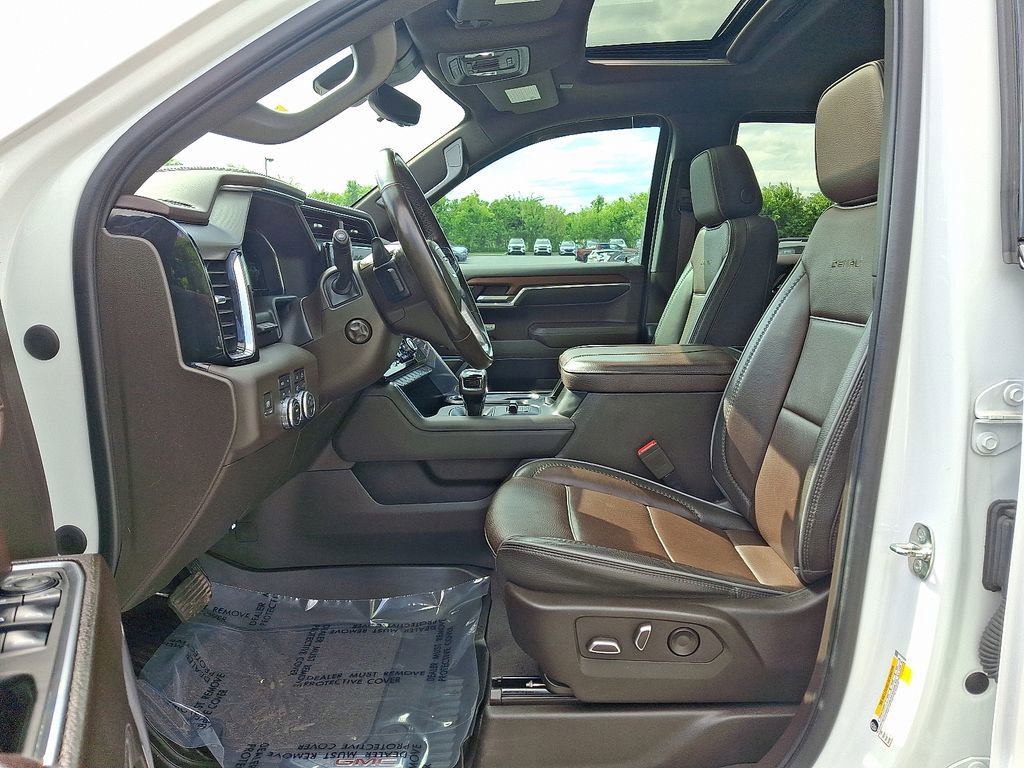 Used 2023 GMC Sierra 1500 Denali w/ Denali Reserve Package AWD/4WD image 13