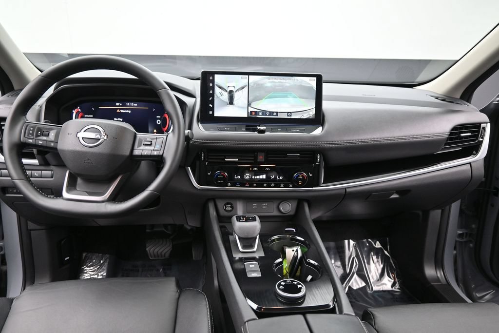 Used 2025 Nissan Rogue SL w/ SL Premium Package AWD/4WD image 14