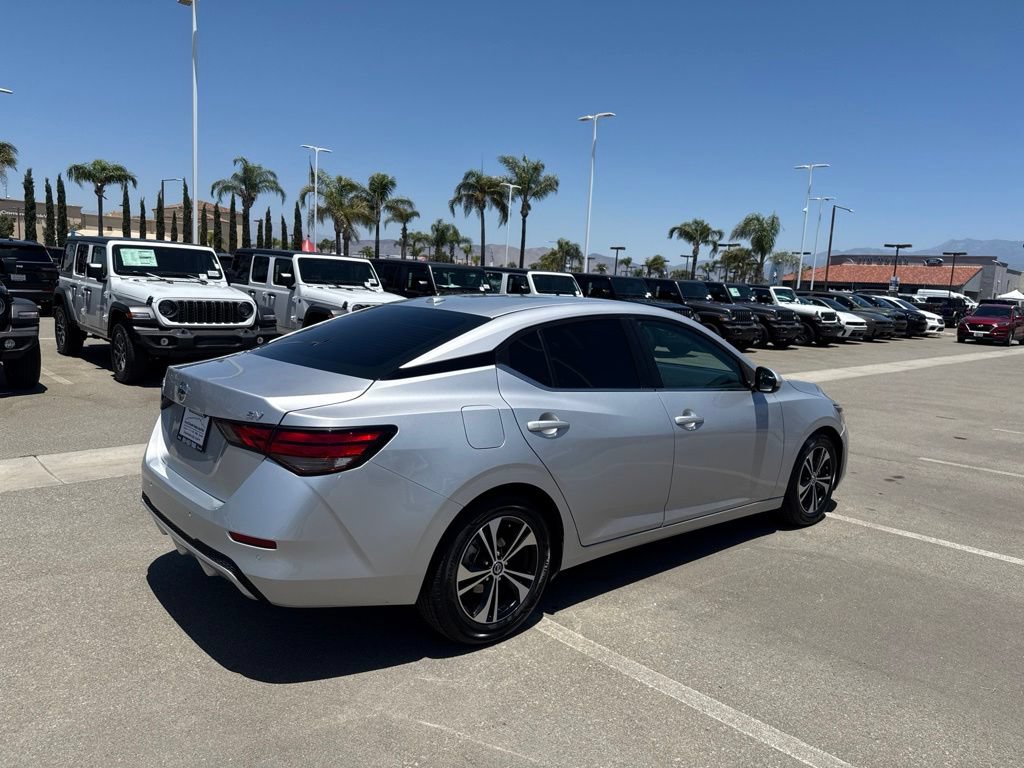 Used 2022 Nissan Sentra SV FWD image 8