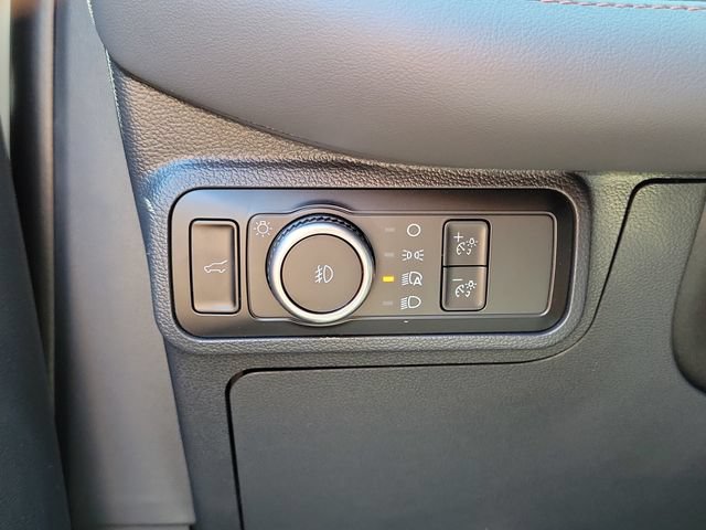 Used 2026 Ford Explorer Active w/ Active Comfort Package RWD image 14