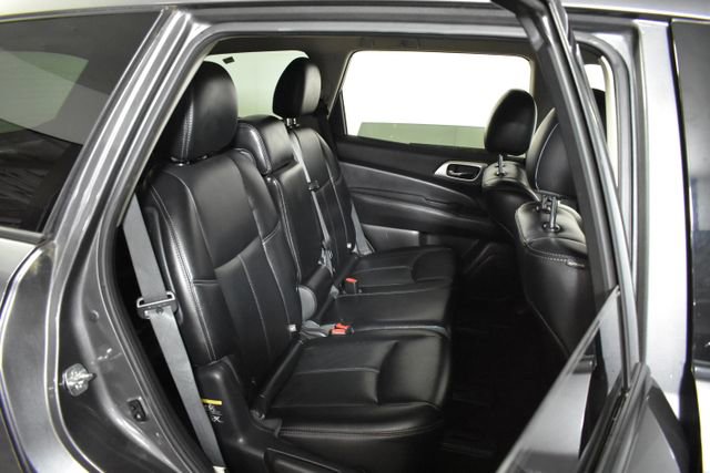 Used 2015 Nissan Pathfinder SL AWD/4WD image 33