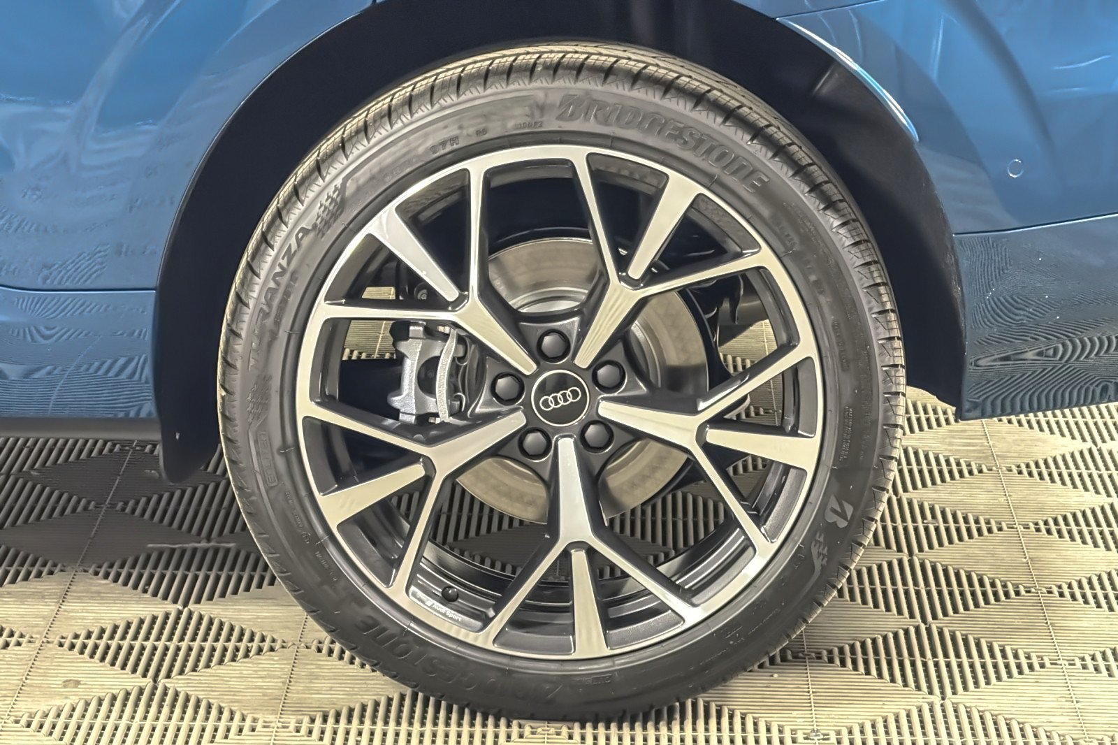New 2026 Audi Q3 quattro 2.0T AWD/4WD image 26