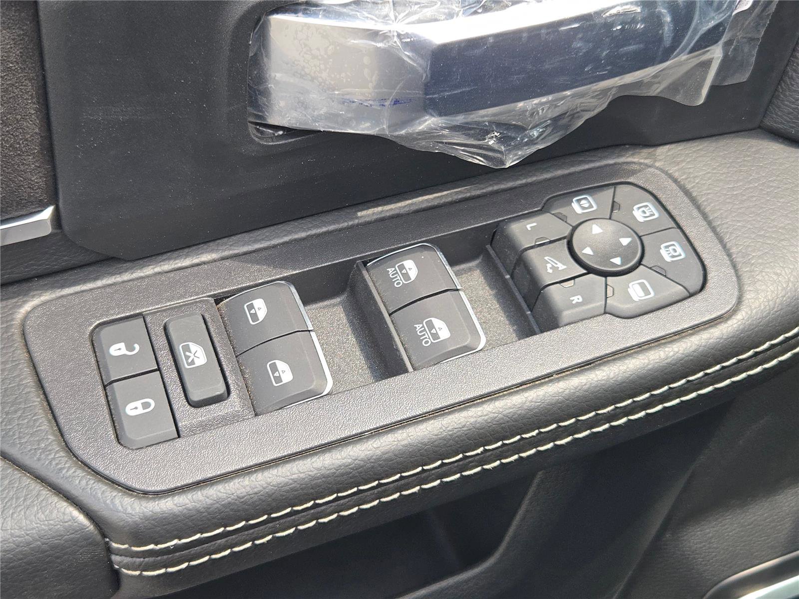 New 2025 RAM 2500 Laramie image 22