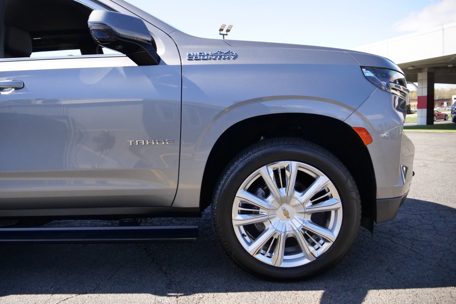 Used 2022 Chevrolet Tahoe High Country AWD/4WD image 44