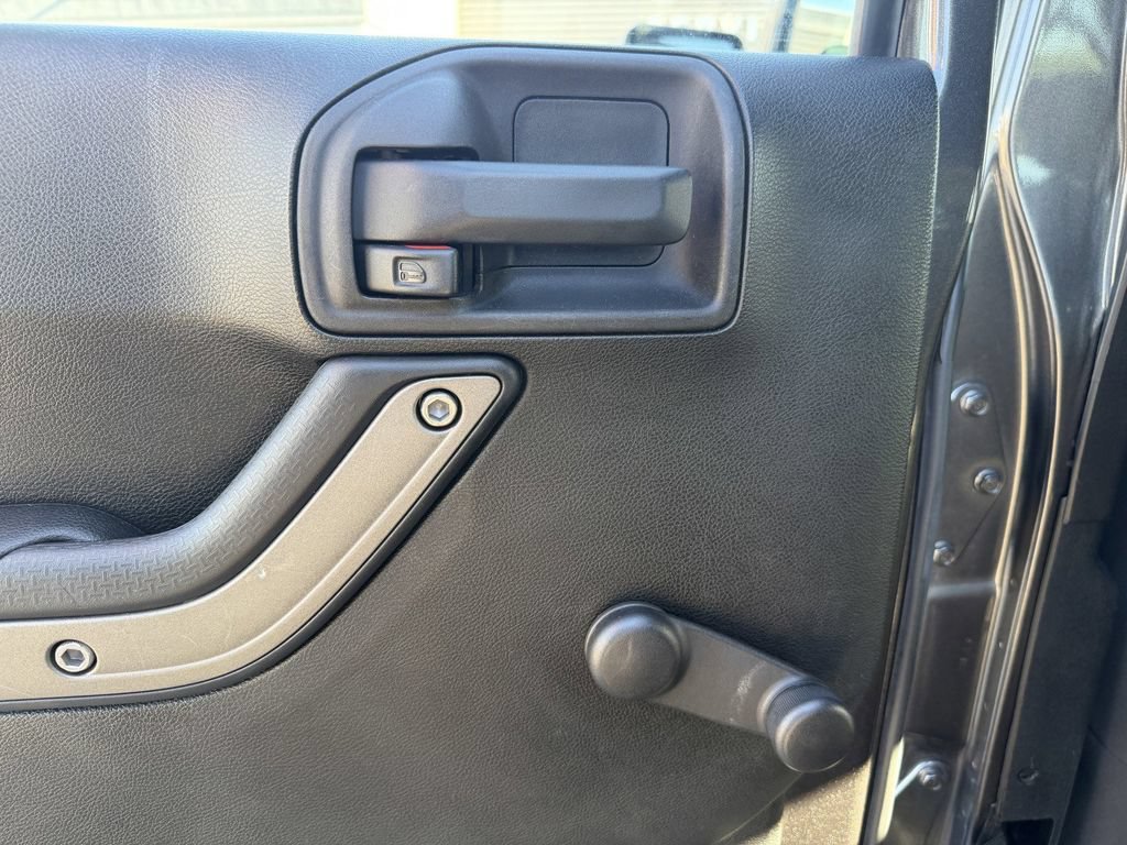 Used 2016 Jeep Wrangler Unlimited Sport AWD/4WD image 23