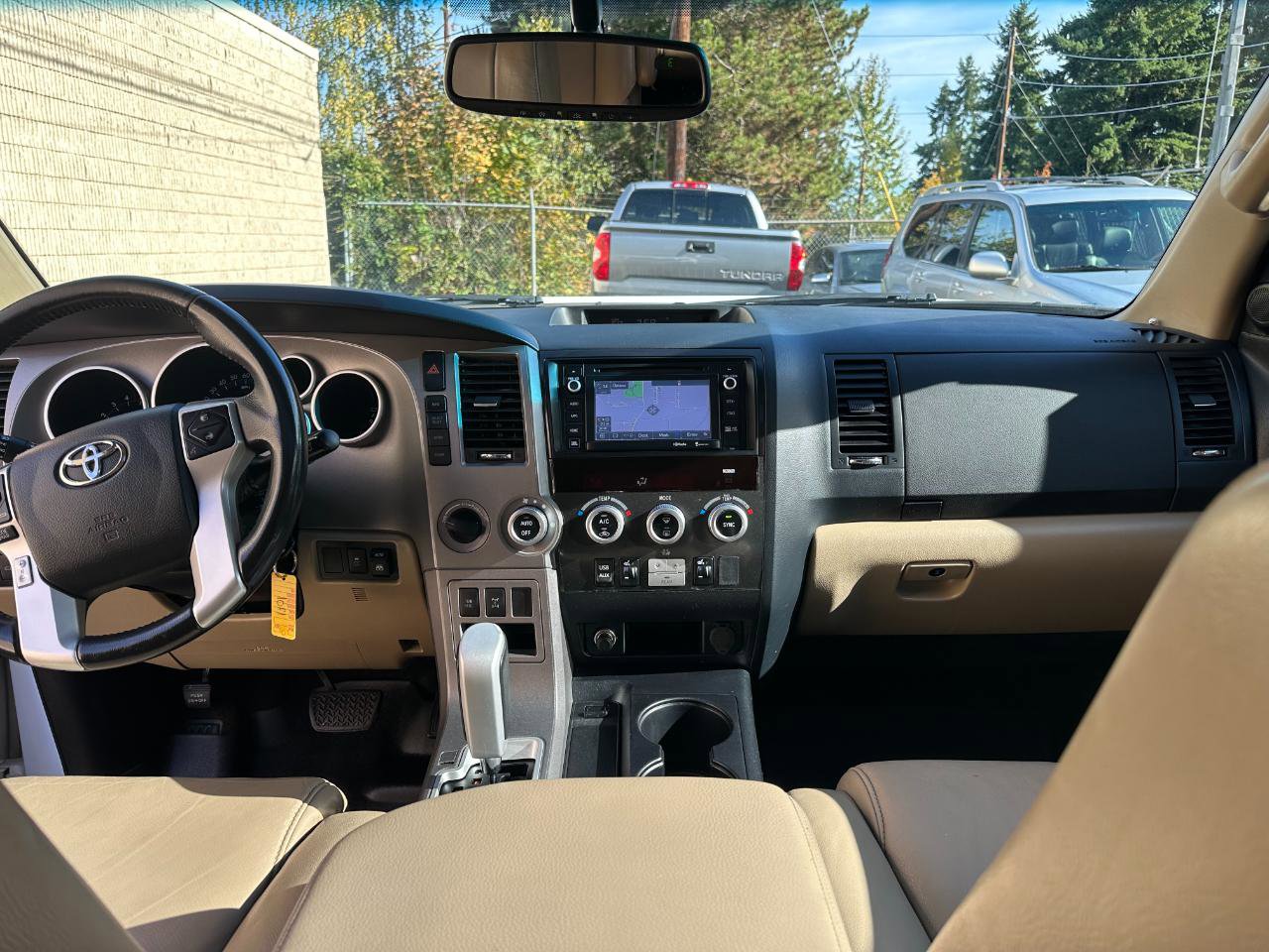 Used 2014 Toyota Sequoia Limited AWD/4WD image 15