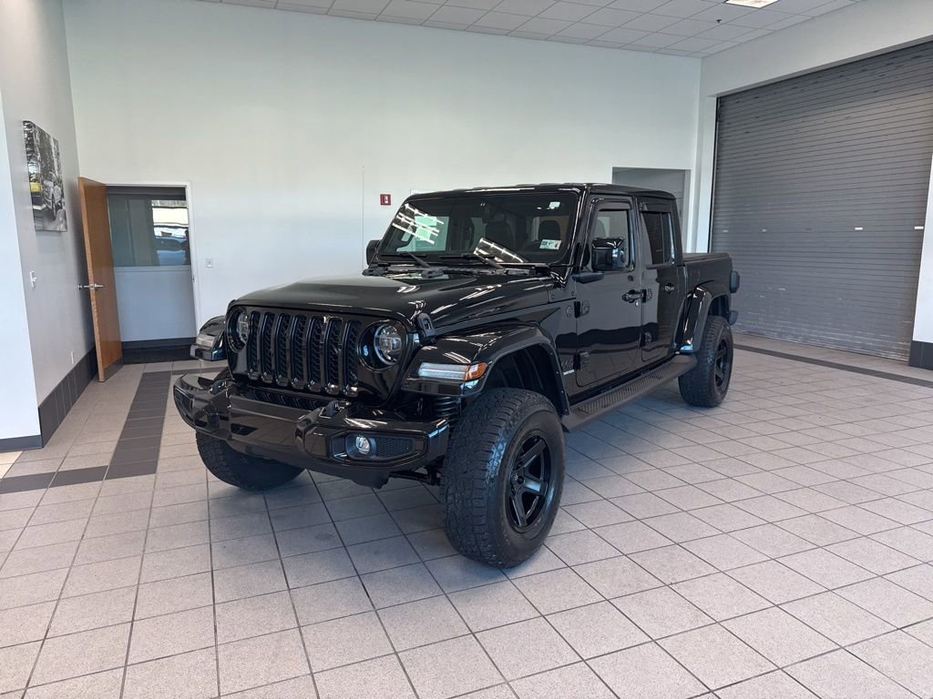 Used 2021 Jeep Gladiator Overland image 3