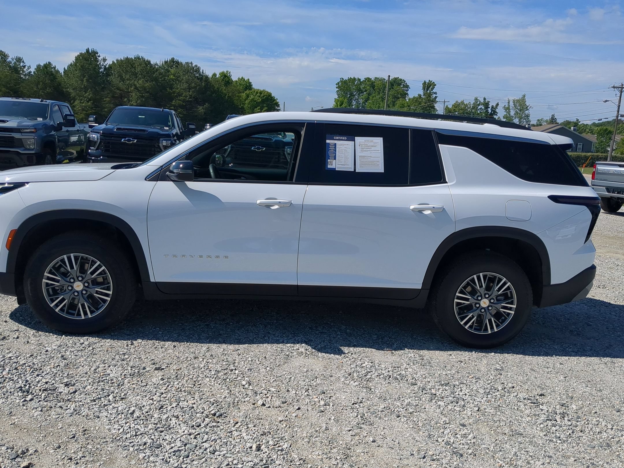 Used 2026 Chevrolet Traverse LT AWD/4WD image 7