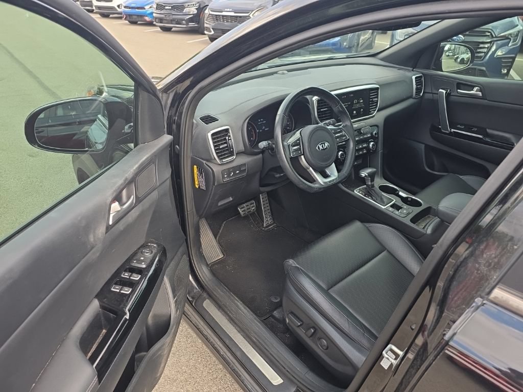 Certified 2022 Kia Sportage Nightfall Edition w/ Nightfall Fwd Premium Package image 18