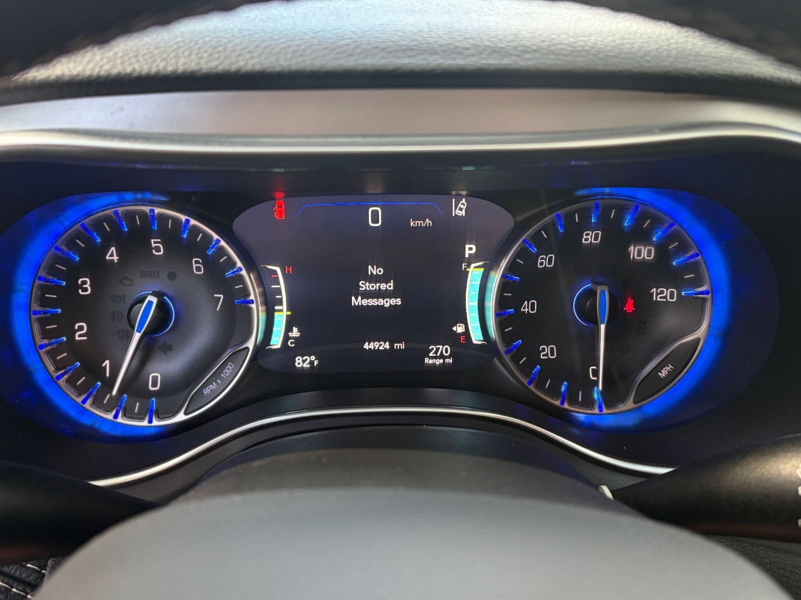Used 2025 Chrysler Pacifica Limited FWD image 41