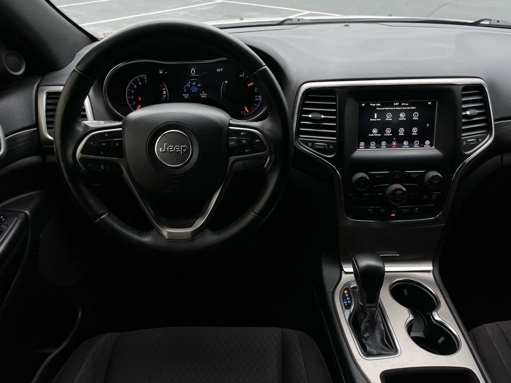 Used 2021 Jeep Grand Cherokee Laredo image 11