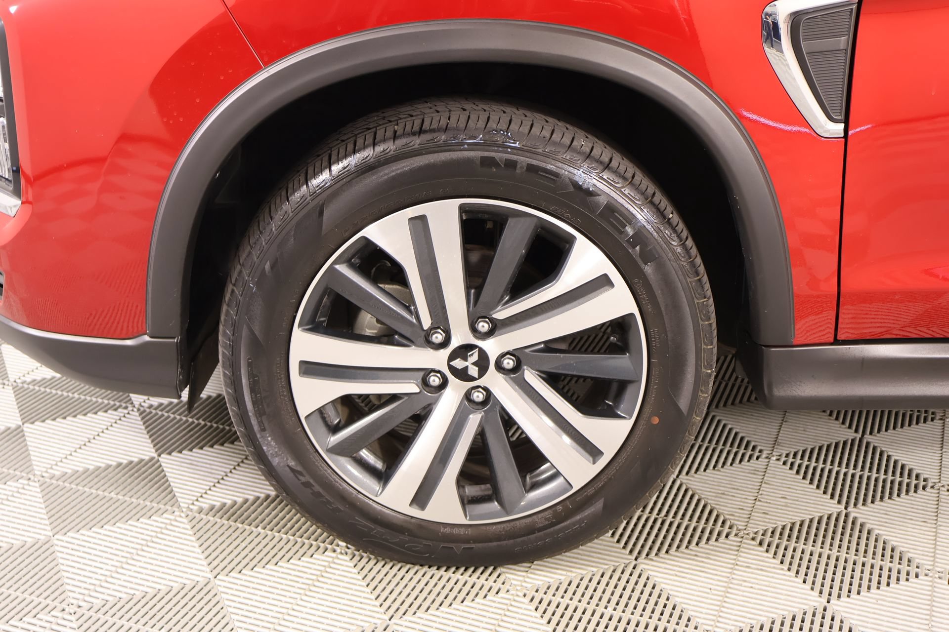 Used 2024 Mitsubishi Outlander Sport SE AWD/4WD image 17
