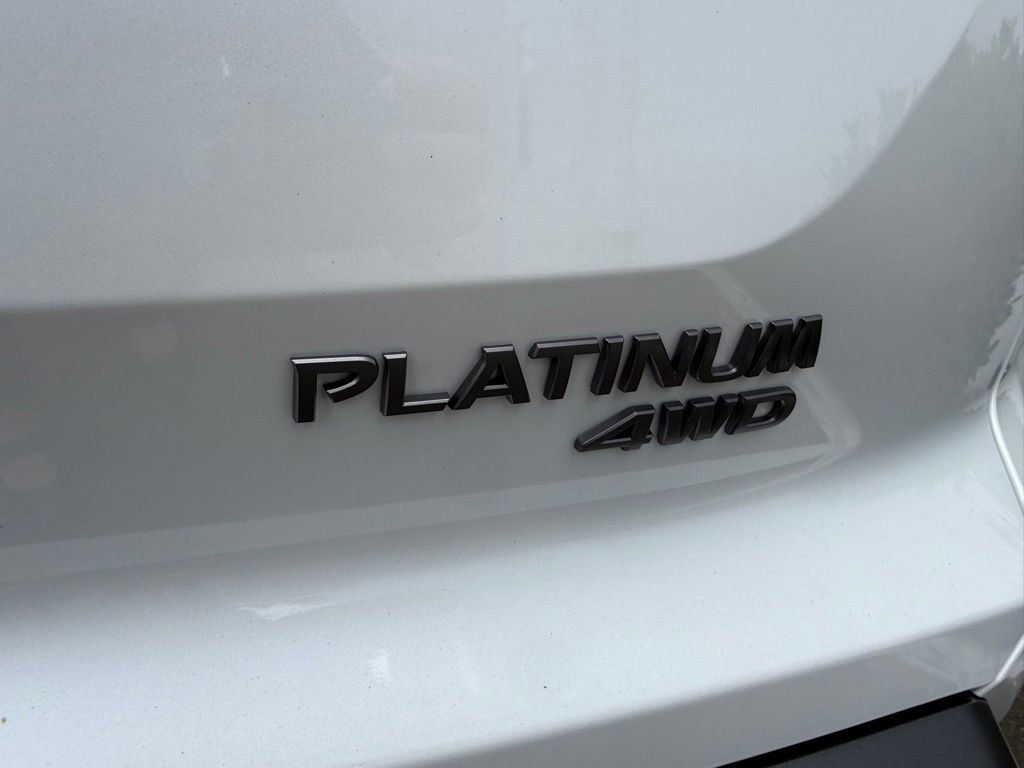 New 2026 Nissan Pathfinder Platinum w/ Lighting Package AWD/4WD image 8