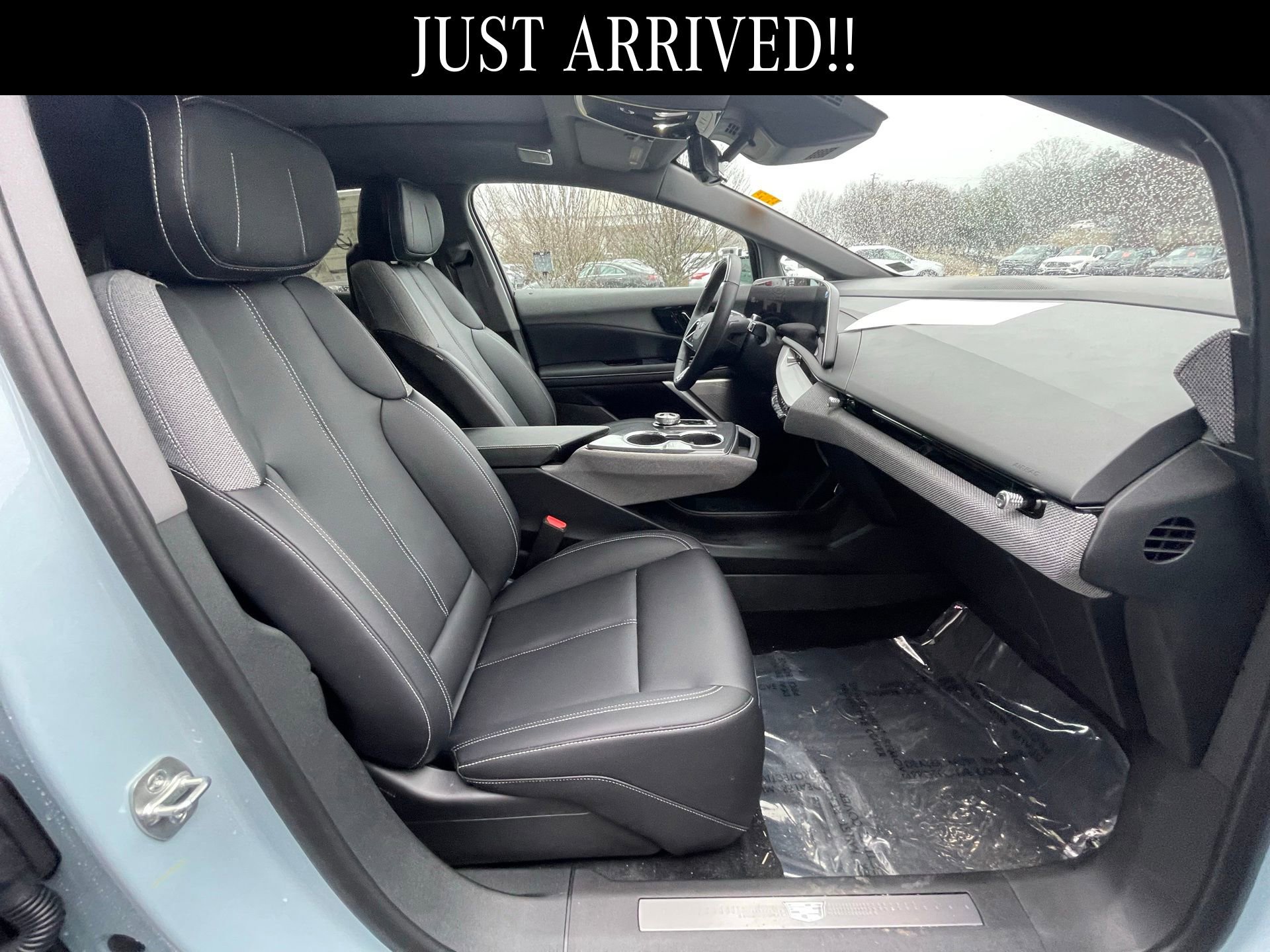 Used 2025 Cadillac Optiq Sport 1 image 9