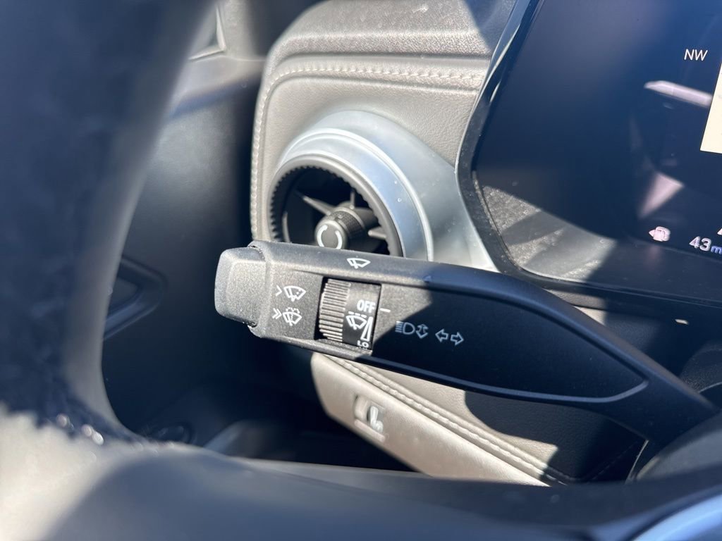 Used 2026 Chevrolet Colorado LT w/ LT Convenience Package image 13