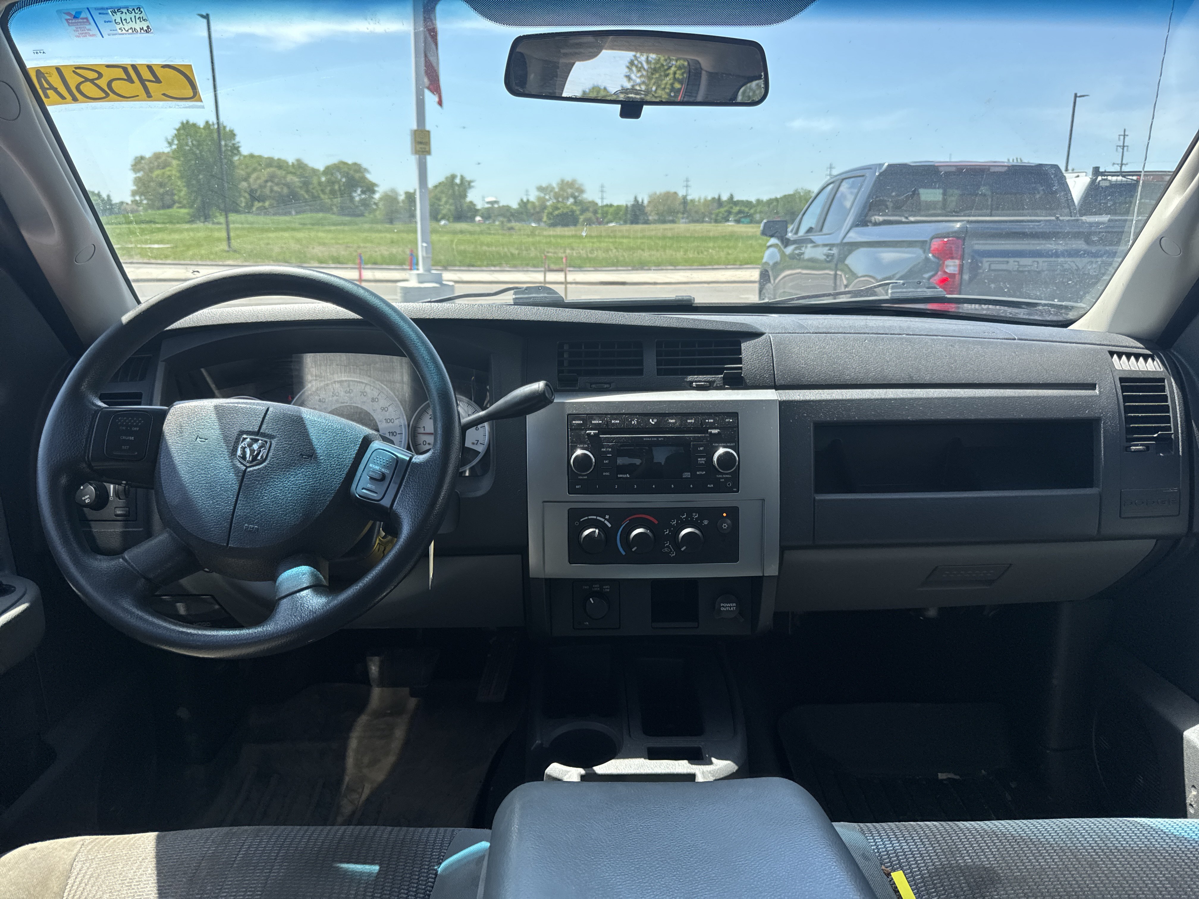 Used 2008 Dodge Dakota SLT w/ Trailer Tow Group AWD/4WD image 3