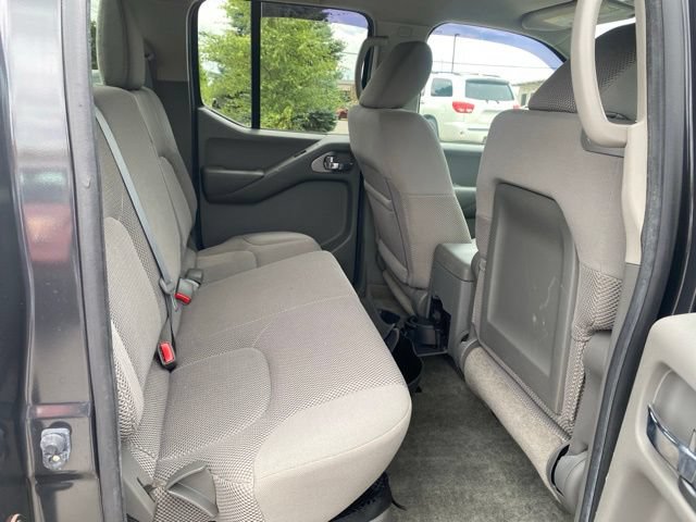 Used 2012 Nissan Frontier SV AWD/4WD image 21