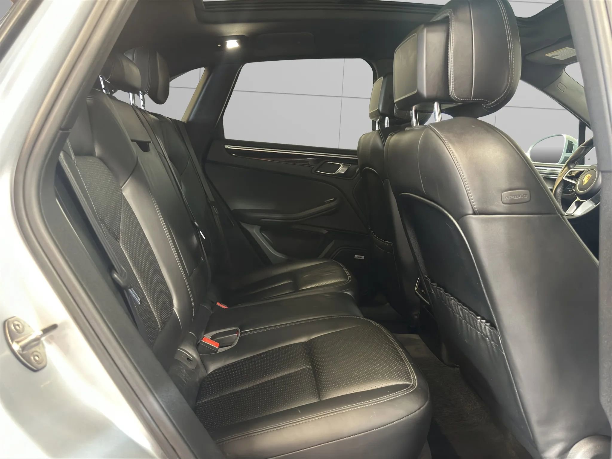 Used 2017 Porsche Macan S AWD/4WD image 14