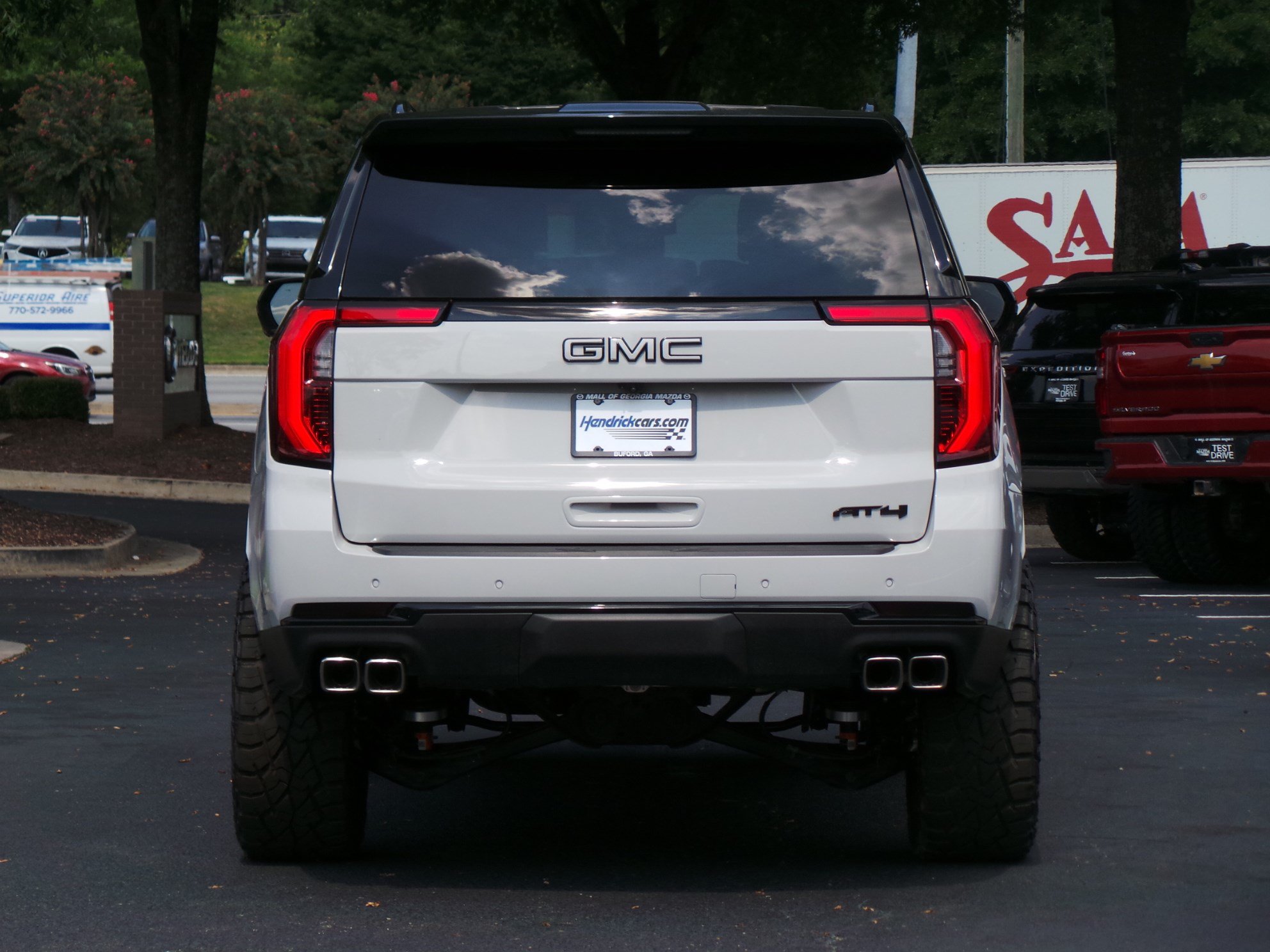 Used 2026 GMC Yukon AT4 AWD/4WD image 27