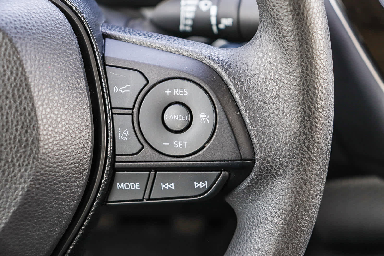 Used 2021 Toyota Corolla LE image 19