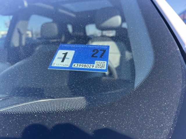 Used 2018 Chevrolet Equinox Premier image 24