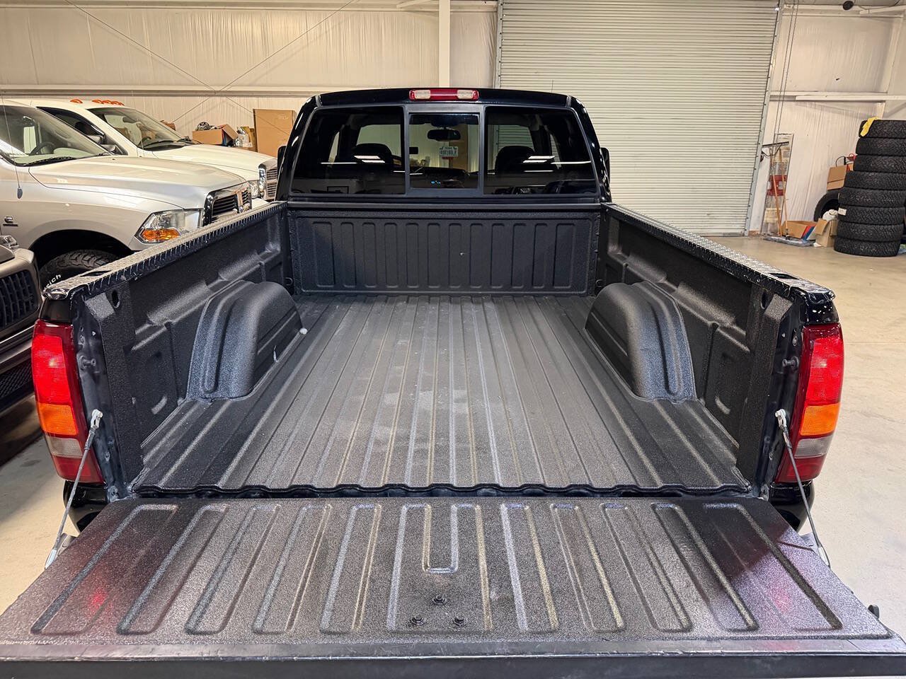 Used 2007 GMC Sierra 2500 SLE w/ Heavy-Duty Power Package AWD/4WD image 15