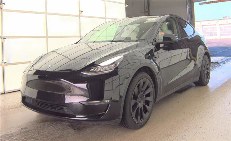 Used 2023 Tesla Model Y Long Range image 3