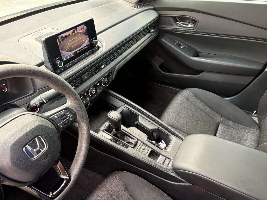 Certified 2023 Honda Accord EX image 15