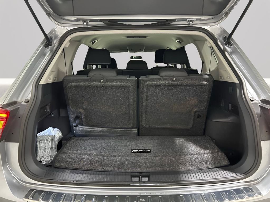 Used 2022 Volkswagen Tiguan S image 30