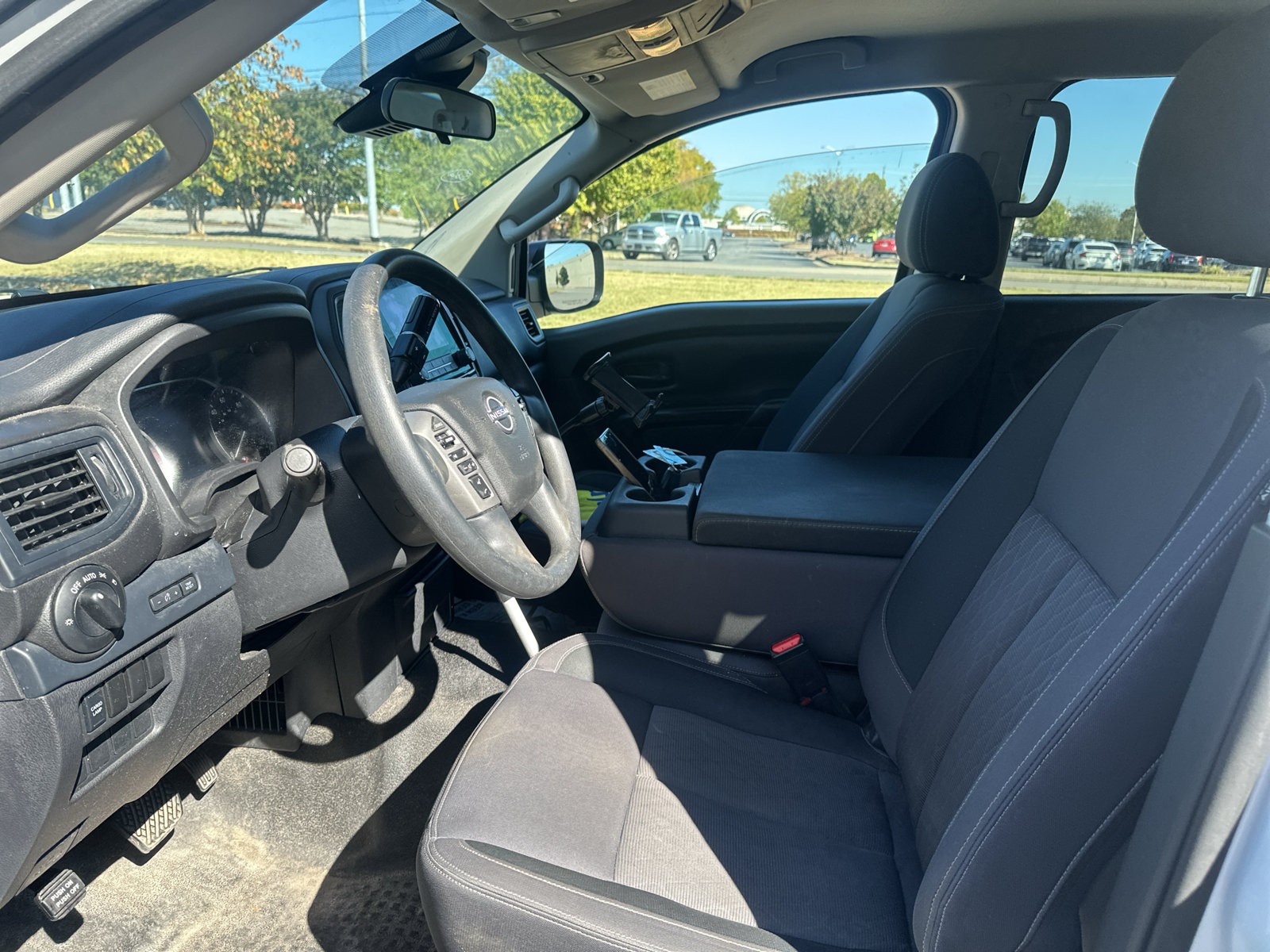 Used 2023 Nissan Titan S w/ S Utility Package RWD image 8