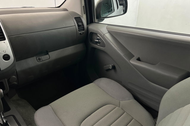 Used 2016 Nissan Frontier S RWD image 10