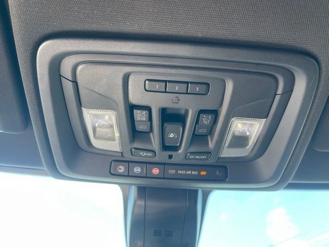 Used 2020 Chevrolet Silverado 3500 High Country AWD/4WD image 21