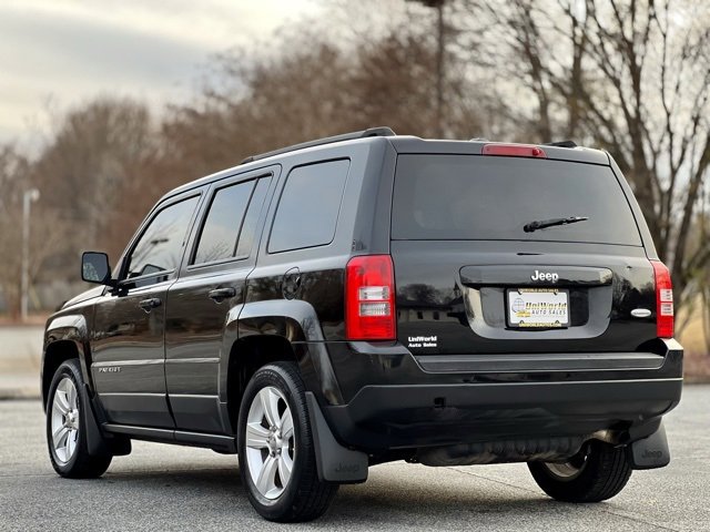 Used 2014 Jeep Patriot Latitude w/ Sun/Sound Group image 7